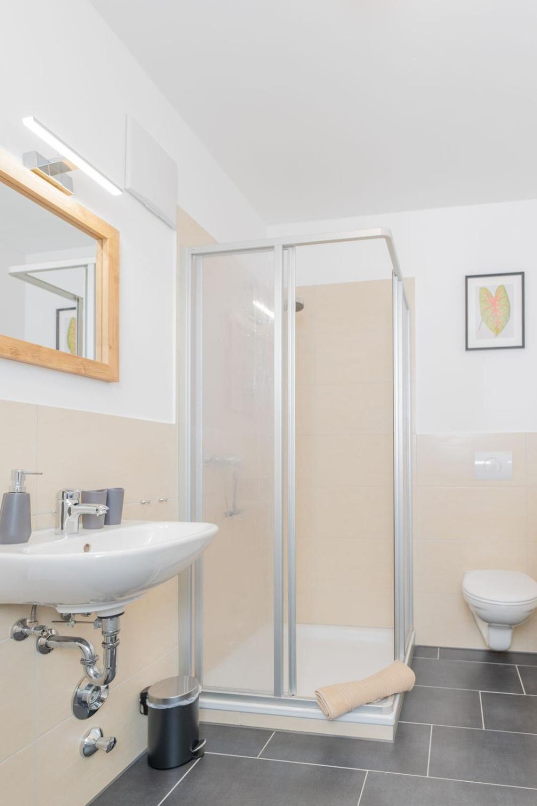 Modernes Apartment Mit Privatem Stellplatz Wenige Minuten Von Der Innenstadt & Mosel Кобленц Экстерьер фото